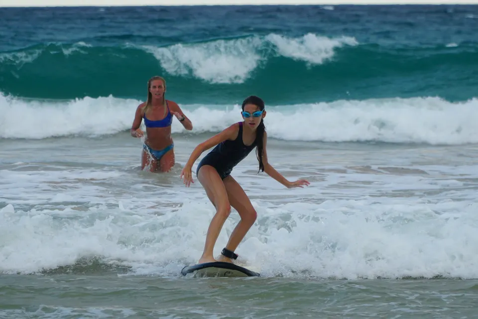 Surf coaching session in Mexico